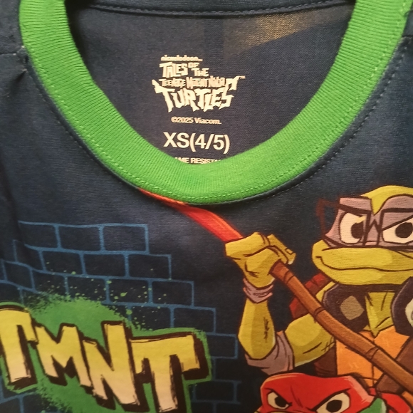 Two XS Boy Pajama Sets - Picture 4 of 11